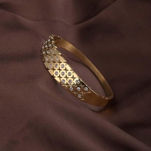 Mankairoop Premium Stainless Steel Anti-Tarnish Waterproof Hypoallergenic Bracelet