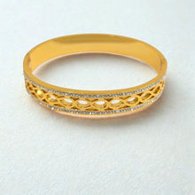 Mankairoop Premium Stainless Steel Anti-Tarnish Waterproof Hypoallergenic Bracelet